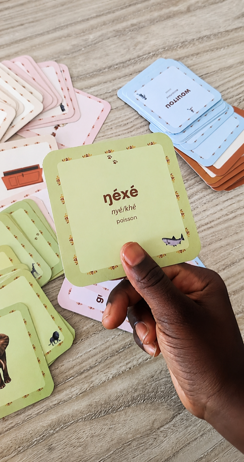 Jeu de cartes bilingue soninké - français